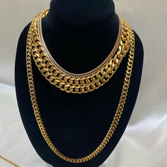 Miami Chain Link Gold Necklace - Stainless Steel - Picture 11 of 11